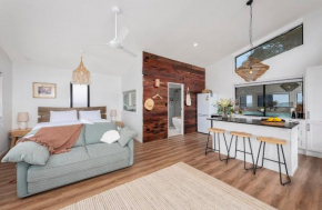 Sheket, Surfers Paradise